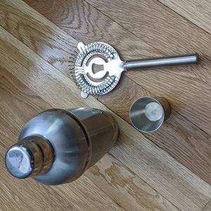 Lenox Tuscany Classics Shaker